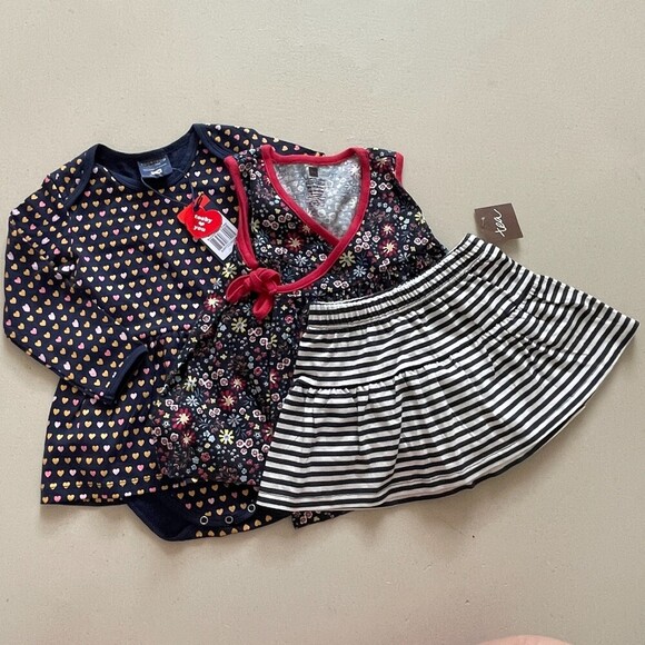 18-24 months Bundle of 3 Dresses and Skirt Tea Collection ToobyDoo - Picture 2 of 10